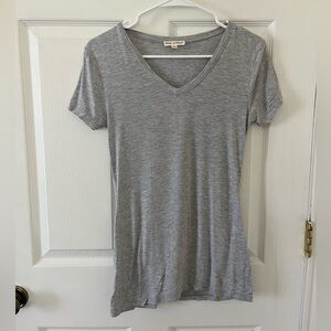 Zenana Outfitters Light Gray V-Neck Tee